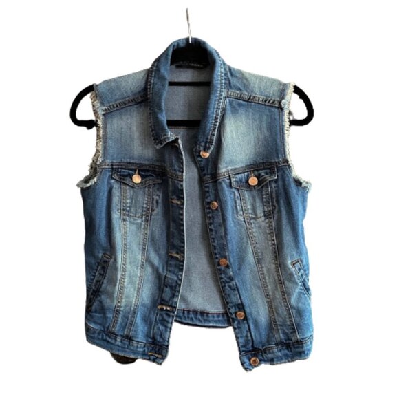 🌼host pick🌼 MNG distressed  frayed denim vest - Picture 10 of 13